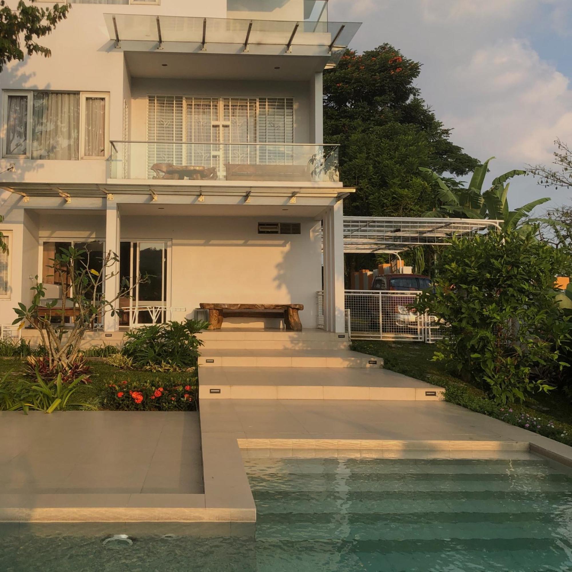 The Wowi Torto, 5 Bedroom Swimming Pool Villa